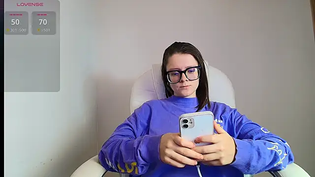 Snapshot of Arya_starrk chatting on 03-11-25, 03:34 Arya starrk online show from 03-11-25, 03:34