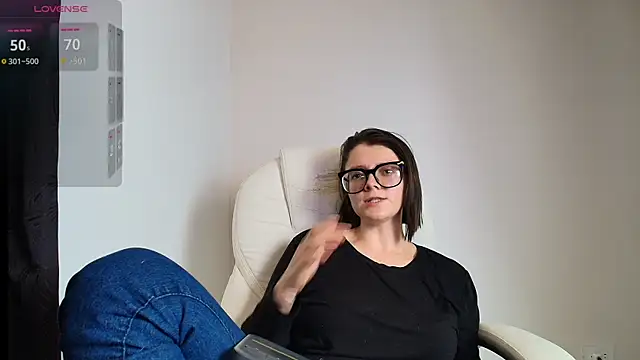 Snapshot of Arya_starrk chatting on 03-19-25, 04:24 Arya starrk online show from 03-19-25, 04:24