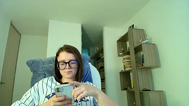 Snapshot of Arya_starrk chatting on 09-11-25, 03:12 Arya starrk online show from 09-11-25, 03:12