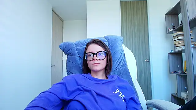 Snapshot of Arya_starrk chatting on 09-25-25, 02:43 Arya starrk online show from 09-25-25, 02:43