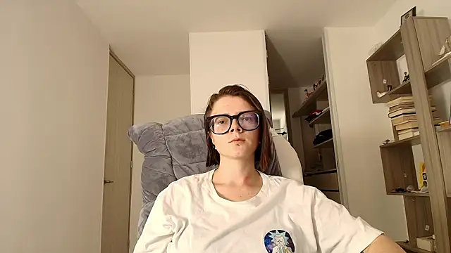 Snapshot of Arya_starrk chatting on 10-01-25, 02:56 Arya starrk online show from 10-01-25, 02:56