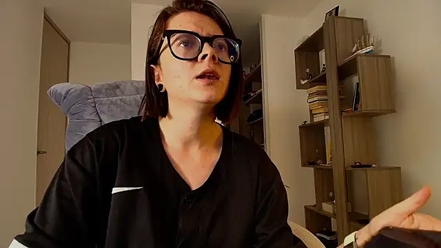 Snapshot of Arya_starrk chatting on 10-06-25, 02:36 Arya starrk online show from 10-06-25, 02:36