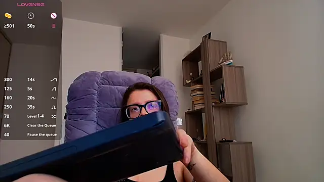 Snapshot of Arya_starrk chatting on 10-18-25, 02:18 Arya starrk online show from 10-18-25, 02:18