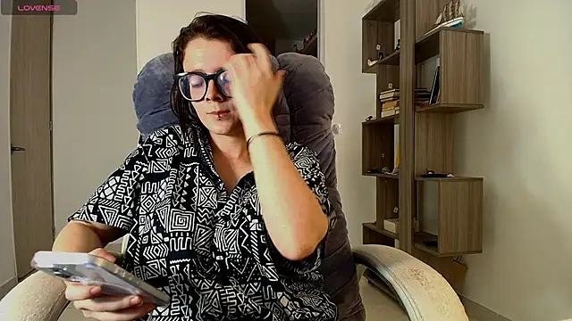 Snapshot of Arya_starrk chatting on 11-08-25, 03:01 Arya starrk online show from 11-08-25, 03:01