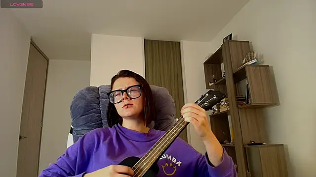 Snapshot of Arya_starrk chatting on 11-14-25, 02:38 Arya starrk online show from 11-14-25, 02:38