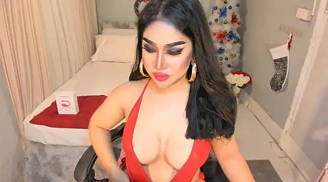 Snapshot of RavennaMiller chatting on 12-23-24, 05:32 RavennaMiller online show from 12-23-24, 05:32