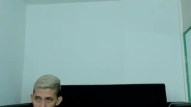 Snapshot of yeckodream chatting on 03-13-25, 10:26 yeckodream online show from 03-13-25, 10:26