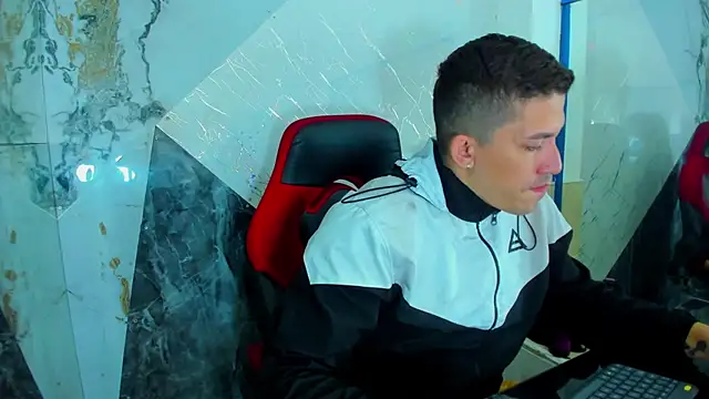 Snapshot of yeckodream chatting on 11-29-25, 07:11 yeckodream online show from 11-29-25, 07:11