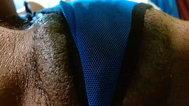 bethanywilson 23 online show from 10-17-25, 01:03