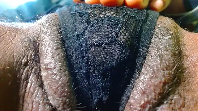 bethanywilson 23 online show from 11-14-25, 02:49