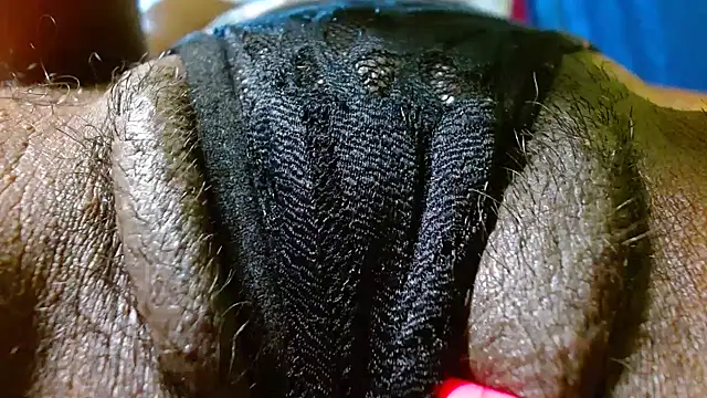 bethanywilson 23 online show from 12-14-25, 01:38