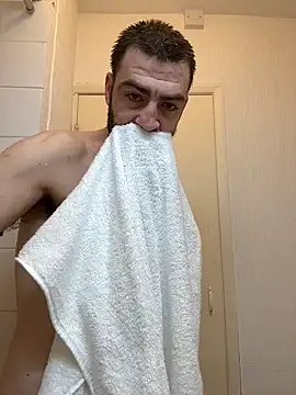 Snapshot of ThatGuyNextDoor1992 chatting on 11-16-25, 06:19 ThatGuyNextDoor1992 online show from 11-16-25, 06:19