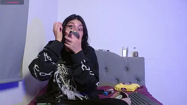 Red-moon1 online show from 09-23-25, 04:48