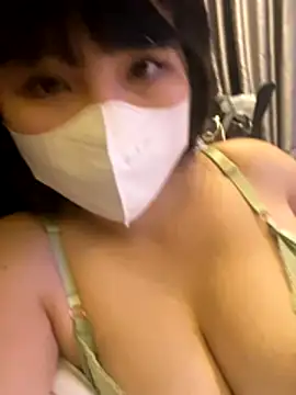 Onee-Chew online show from 12-14-25, 11:37