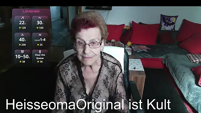 Snapshot of HeisseomaOriginal chatting on 06-14-26, 07:10 HeisseomaOriginal online show from 06-14-26, 07:10