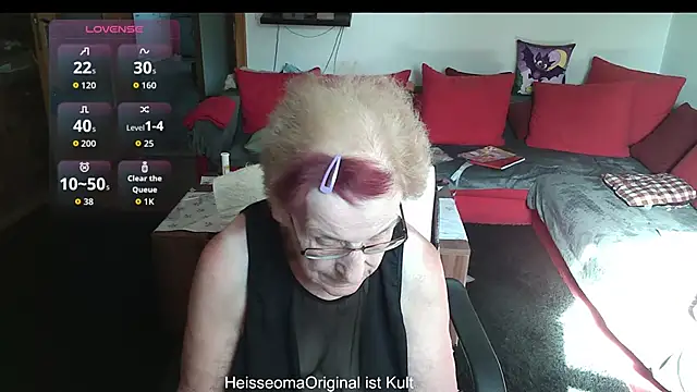 Snapshot of HeisseomaOriginal chatting on 07-10-26, 07:12 HeisseomaOriginal online show from 07-10-26, 07:12