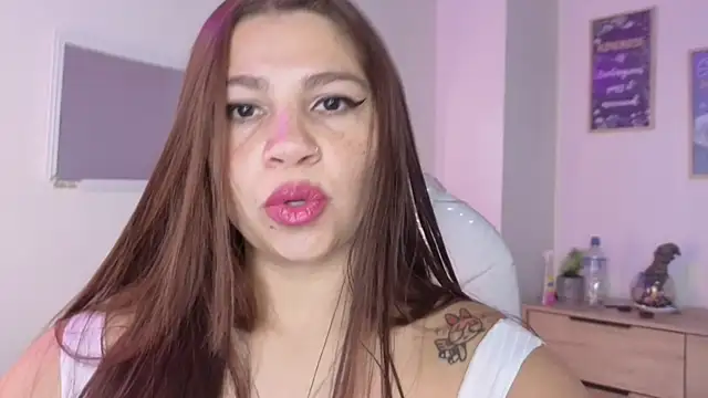 Snapshot of bluee_hazell chatting on 07-16-26, 11:16 bluee hazell online show from 07-16-26, 11:16