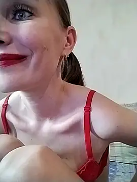 Snapshot of AimeeFair chatting on 09-23-25, 01:14 AimeeFair online show from 09-23-25, 01:14