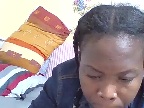 Snapshot of miss_melis chatting on 04-28-26, 02:27 miss melis online show from 04-28-26, 02:27