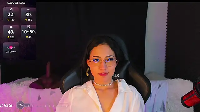 Snapshot of rosario215B chatting on 01-06-25, 02:58 rosario215B online show from 01-06-25, 02:58