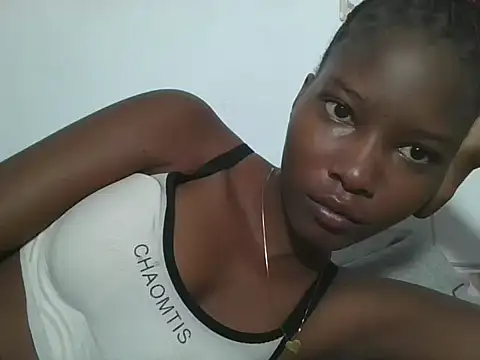 Snapshot of sexyjanett chatting on 07-06-26, 08:11 sexyjanett online show from 07-06-26, 08:11