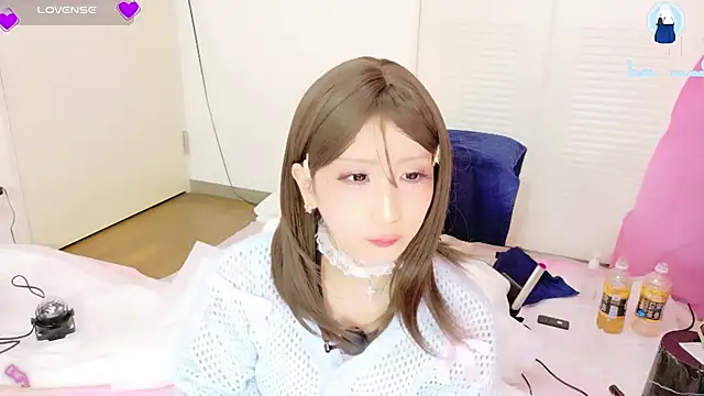 Snapshot of mirurun-08 chatting on 06-14-26, 02:35 mirurun-08 online show from 06-14-26, 02:35