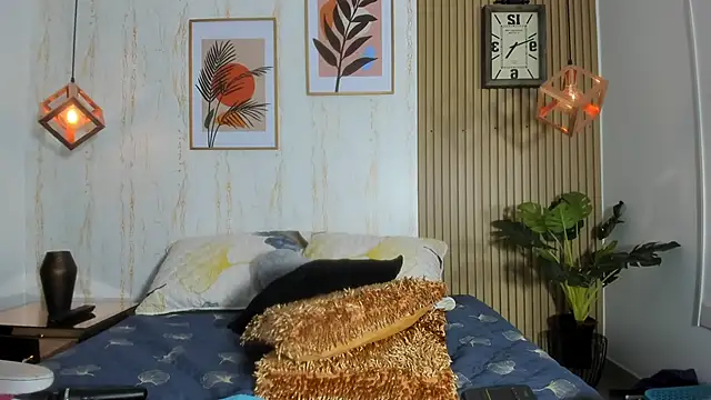 CameronCollins  online show from 02-06-25, 09:49