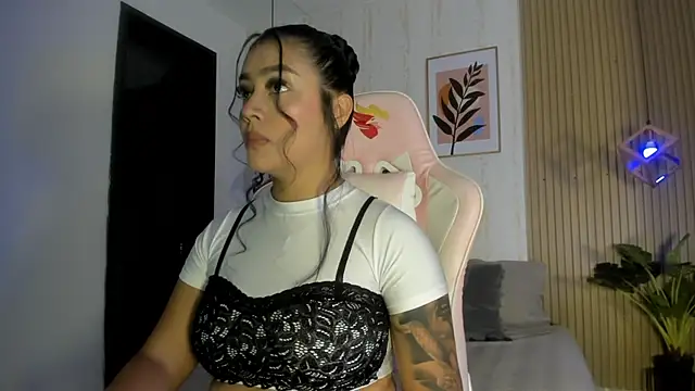 CameronCollins  online show from 09-11-25, 08:20