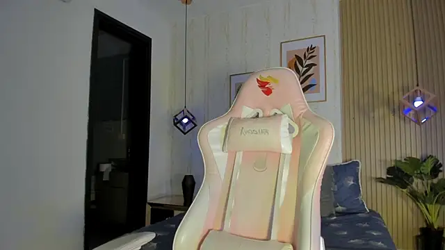 CameronCollins  online show from 10-27-25, 07:51