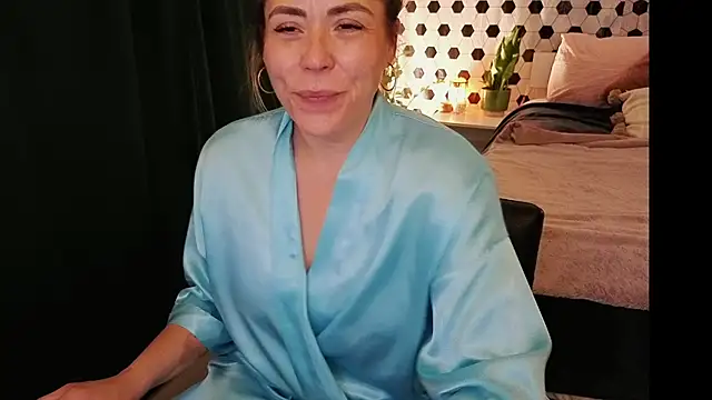 Snapshot of Ellie-L-Elizabeth chatting on 07-11-26, 04:04 Ellie-L-Elizabeth online show from 07-11-26, 04:04