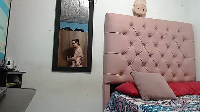 Snapshot of sabrinagee321930 chatting on 12-18-24, 11:34 sabrinagee321930 online show from 12-18-24, 11:34