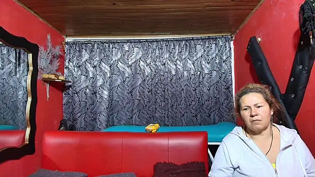 lesbiancuple online show from 02-26-25, 12:16