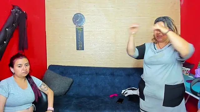 lesbiancuple online show from 09-28-25, 01:00