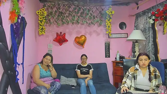 lesbiancuple online show from 03-30-26, 11:55