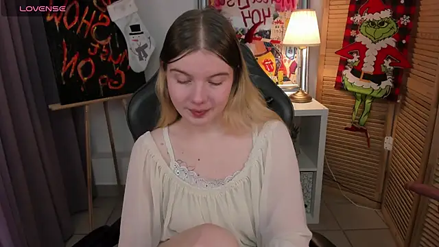 ohmyJuliet online show from 01-04-25, 02:14