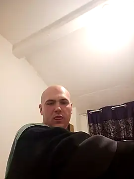 Snapshot of mario890605 chatting on 01-27-25, 07:03 mario890605 online show from 01-27-25, 07:03