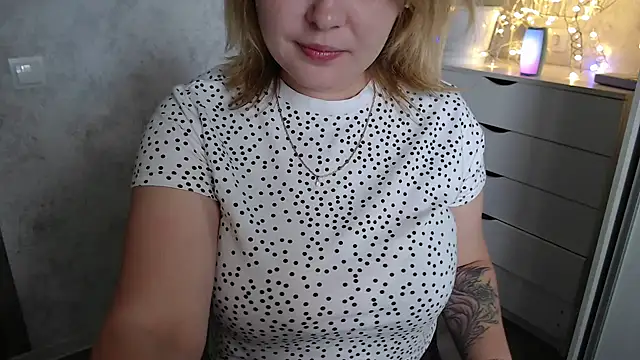 Snapshot of leeilawow chatting on 05-09-26, 06:29 leeilawow online show from 05-09-26, 06:29