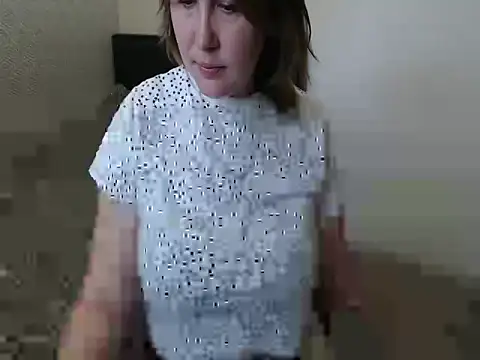 Snapshot of leeilawow chatting on 06-09-26, 06:47 leeilawow online show from 06-09-26, 06:47