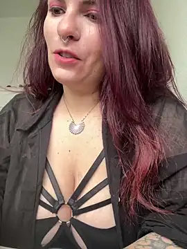 LunaMoongirl online show from 12-13-24, 09:24