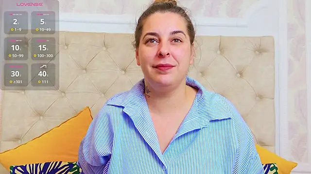 KarinaNoir online show from 10-06-25, 02:53