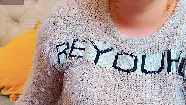 KarinaNoir online show from 01-15-26, 05:01