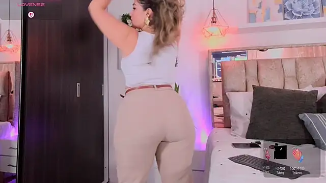 Dulce Morrys online show from 02-22-26, 04:27