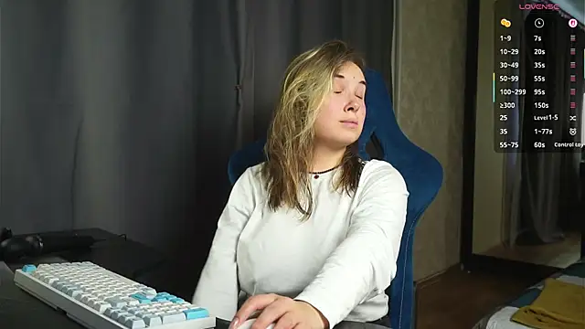 Snapshot of Sandra_SW_ chatting on 05-03-26, 01:39 Sandra SW online show from 05-03-26, 01:39