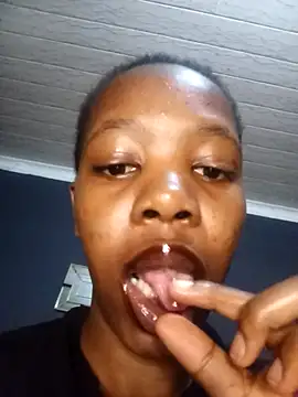 Snapshot of SheisBlacq chatting on 11-07-25, 09:04 SheisBlacq online show from 11-07-25, 09:04