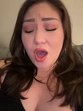 Snapshot of RosieDixx chatting on 11-27-25, 04:58 RosieDixx online show from 11-27-25, 04:58