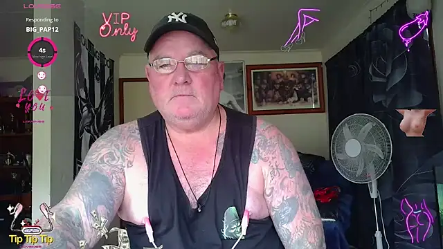 Snapshot of HOTANAL chatting on 06-19-26, 03:11 HOTANAL online show from 06-19-26, 03:11