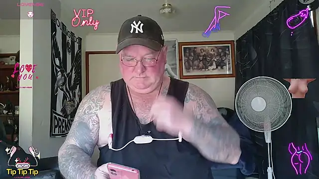 Snapshot of HOTANAL chatting on 07-06-26, 03:47 HOTANAL online show from 07-06-26, 03:47