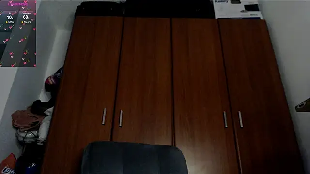 Juls winter  online show from 02-13-25, 10:43