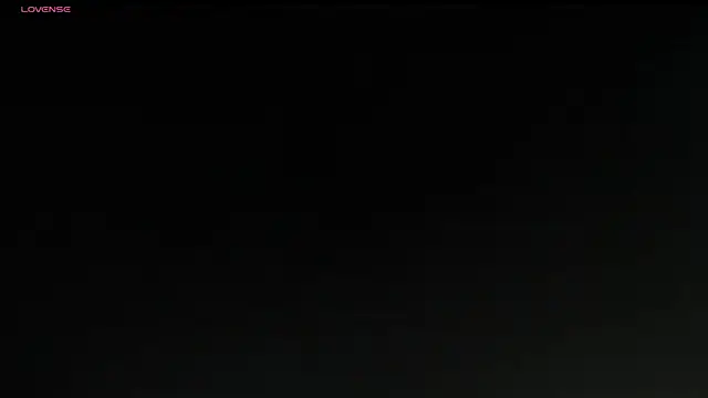 Snapshot of Charlotte7-7 chatting on 10-21-25, 04:30 Charlotte7-7 online show from 10-21-25, 04:30