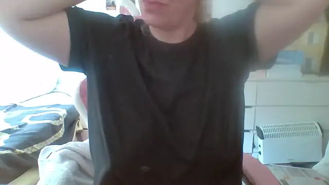 BondageGirl35 online show from 03-25-26, 04:46